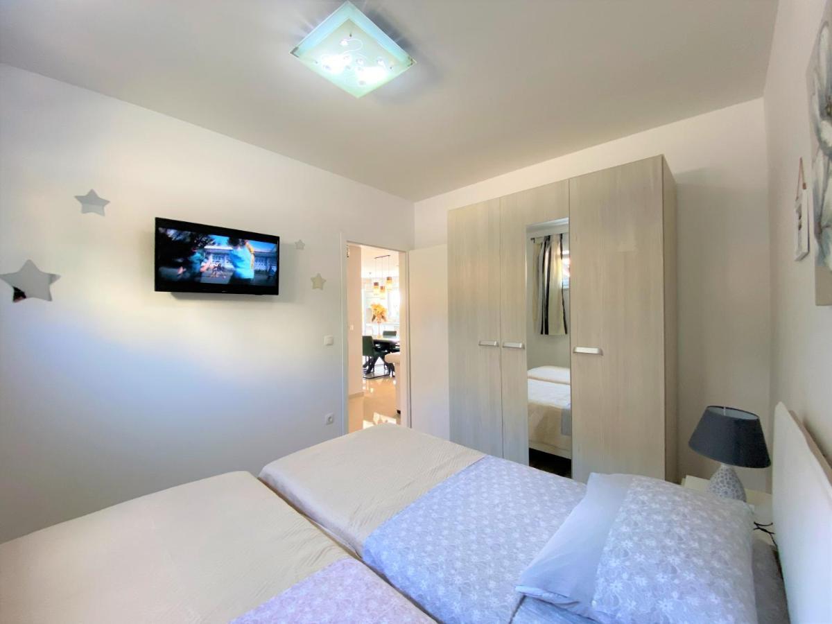 Lux Apartment Sea Shell With Jacuzzi Makarska