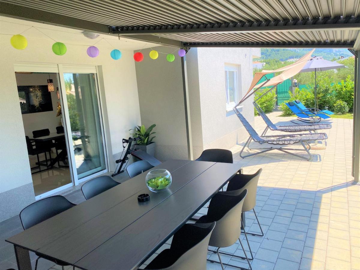 Lux Apartment Sea Shell With Jacuzzi Makarska